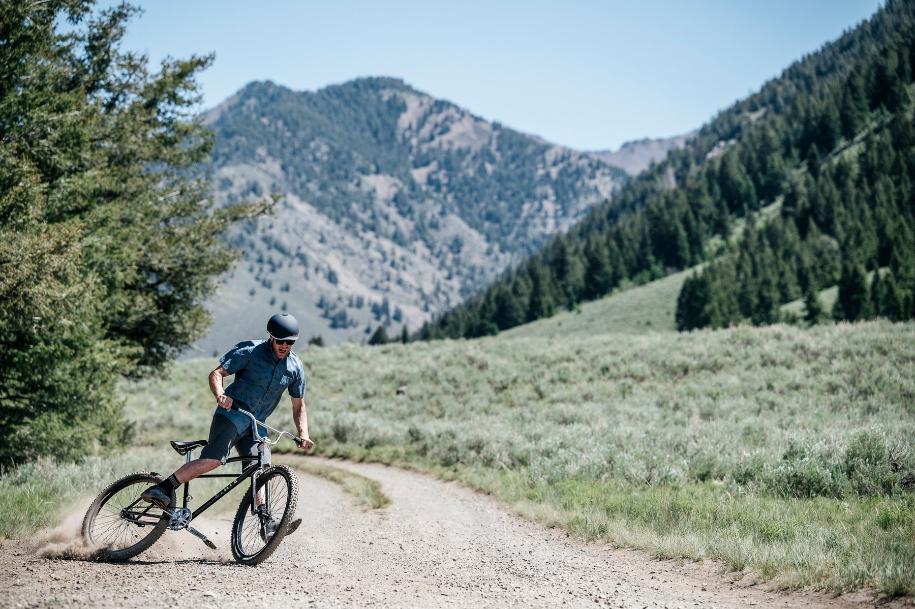 Cycling and Adventure Clothing Club Ride Apparel