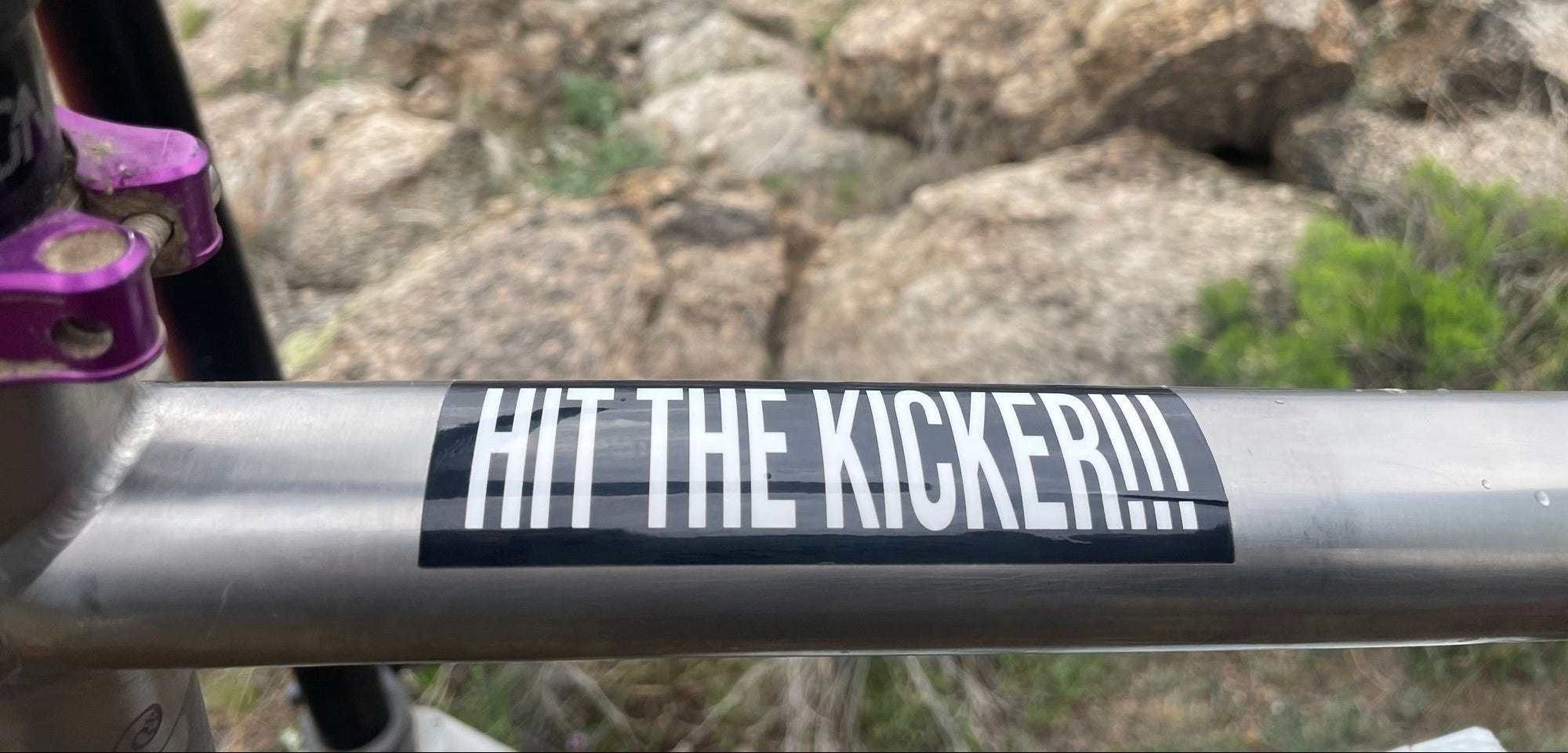 Sticker on mo