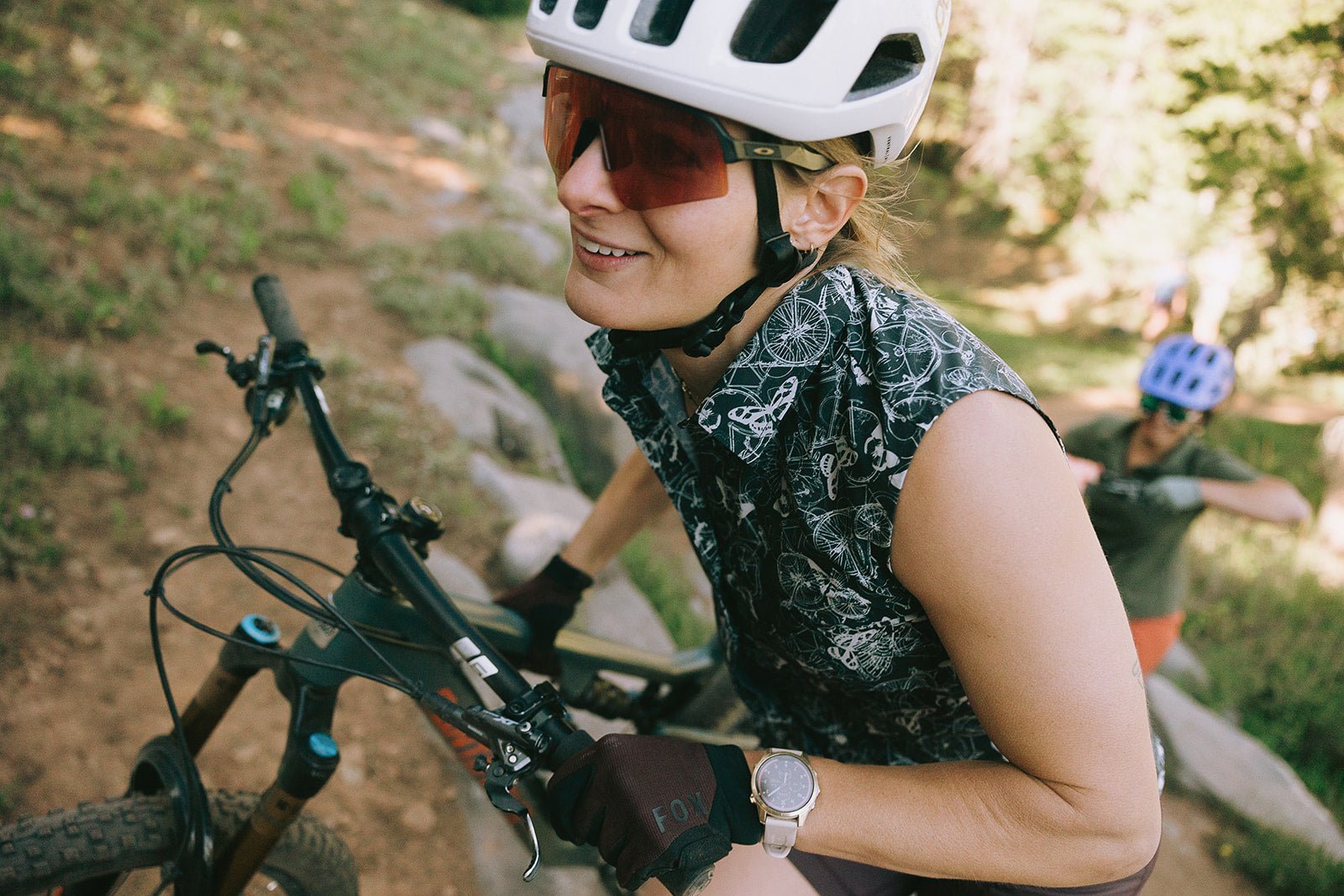 Women's Bobby Bandara Shirt - Club Ride Apparel