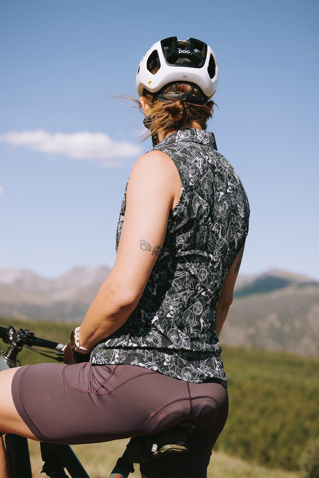 Women's Bobby Bandara Shirt - Club Ride Apparel